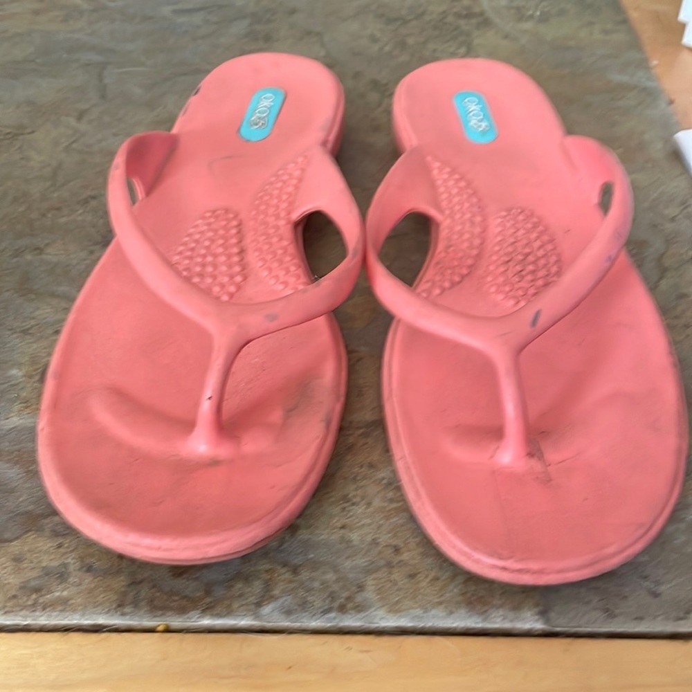 Oka B flip flop slides thongs size ML
